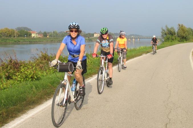 A new bike path along the Arno will offer 220 kms of flat, easy cycling in Tuscany