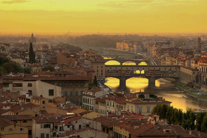 7 Fun Facts about the Ponte Vecchio | Blog | customwalks.com