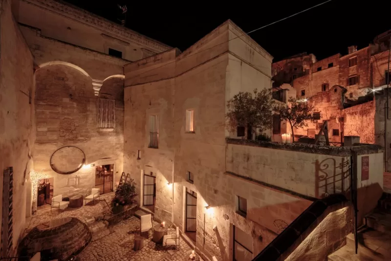 Corte San Pietro Matera courtyard